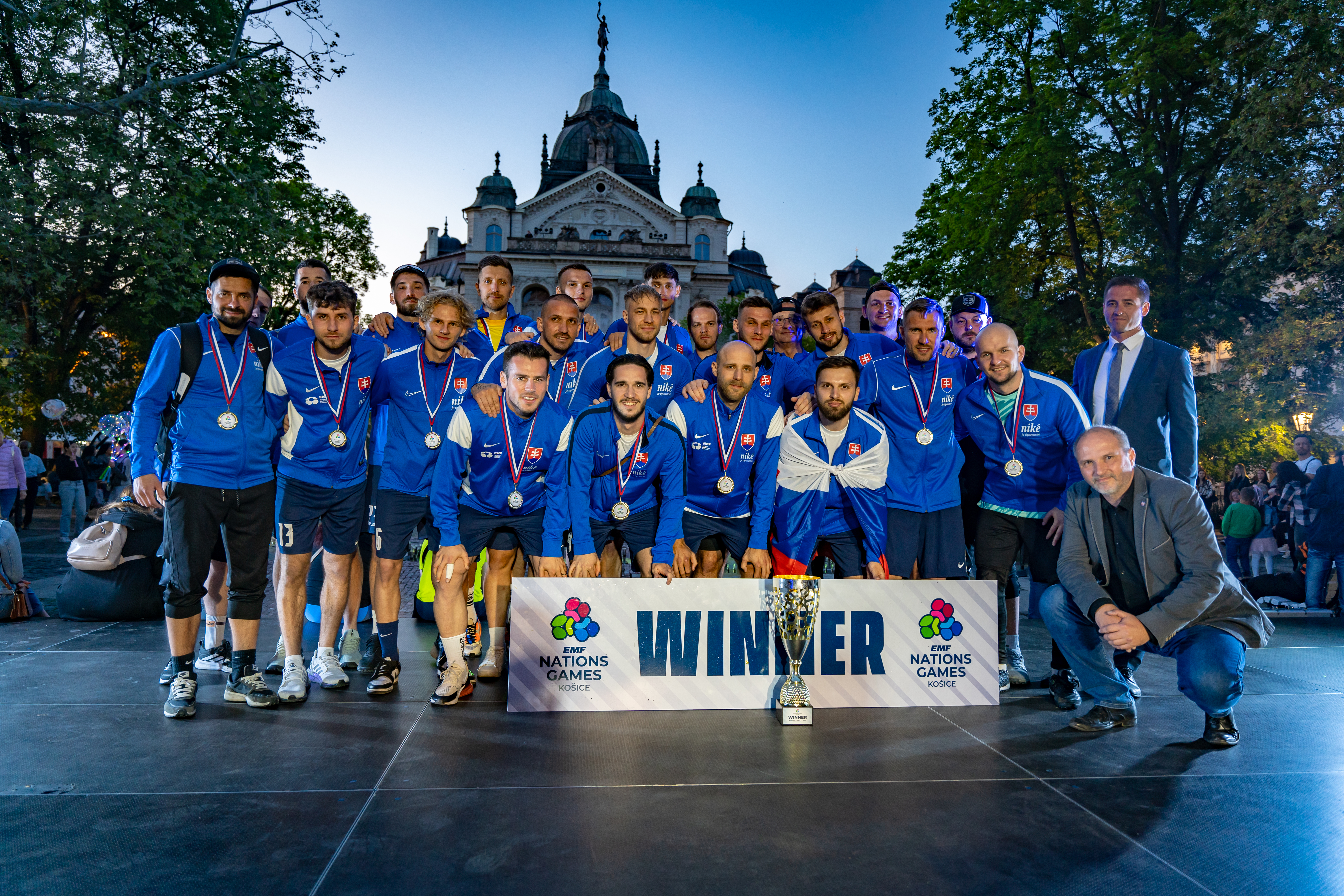 Slovenska reprezentacia zdravi Kosice-14